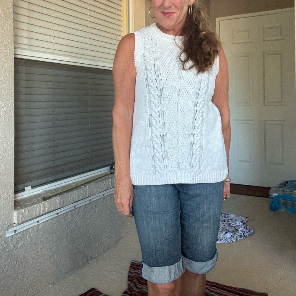 Chelsea & Theodore Ivory Knit Pullover - Picture 9 of 9